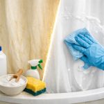 hvordan-enkelt-rengjore-et-baderomsgardin-fra-gulfarging-og-skalering-for.png